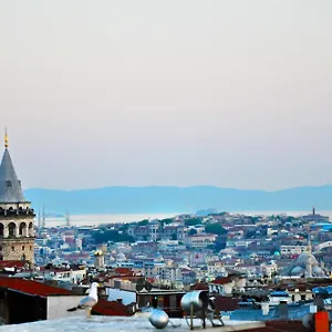Hotel Elan Pera ***