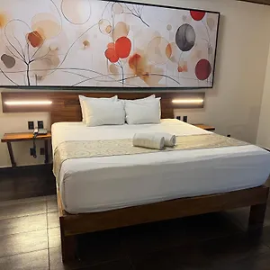 https://reina-roja-hotel.tulum-hotels.net